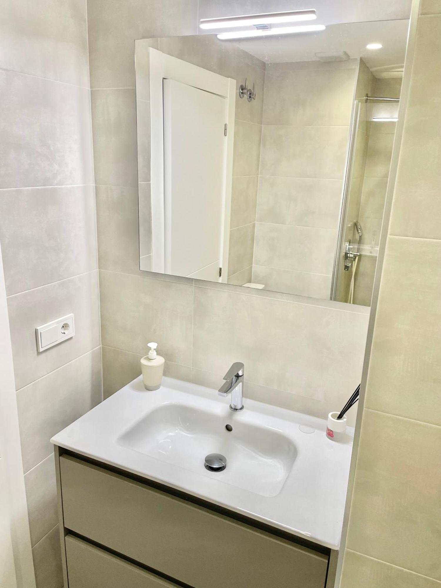 Apartamento San Lorenzo Playa. Vistas Al Mar. خيخون المظهر الخارجي الصورة