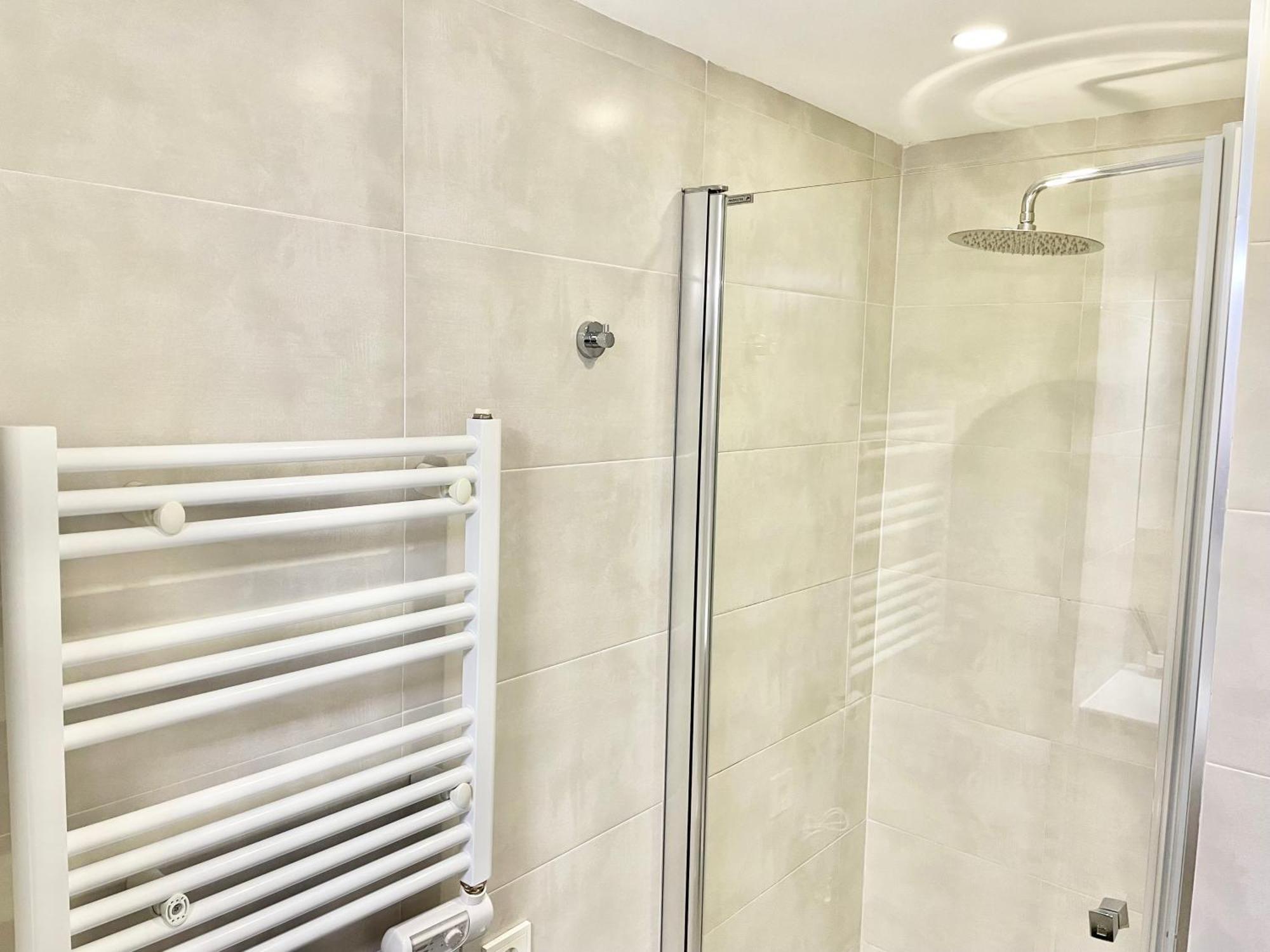 Apartamento San Lorenzo Playa. Vistas Al Mar. خيخون المظهر الخارجي الصورة
