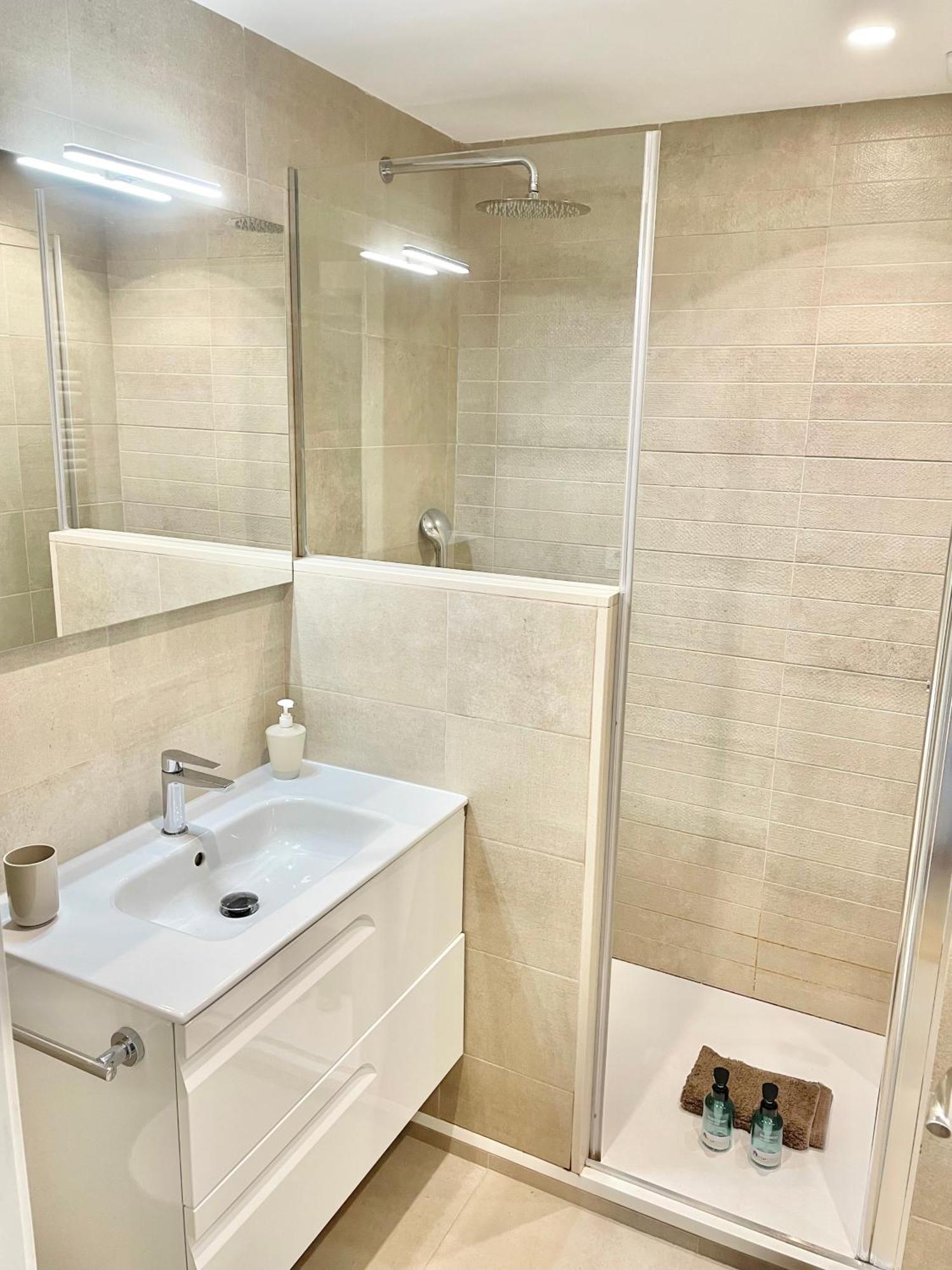 Apartamento San Lorenzo Playa. Vistas Al Mar. خيخون المظهر الخارجي الصورة