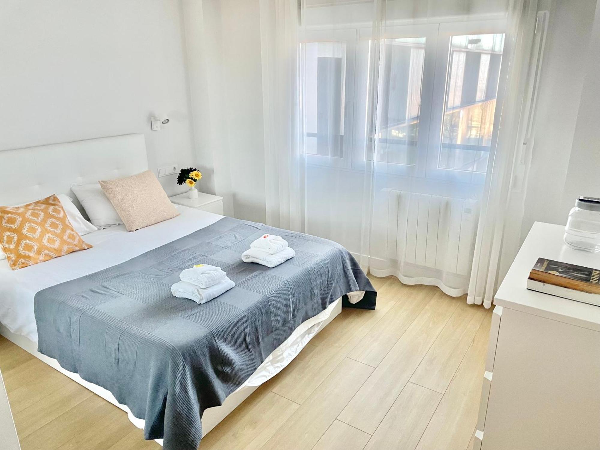 Apartamento San Lorenzo Playa. Vistas Al Mar. خيخون المظهر الخارجي الصورة